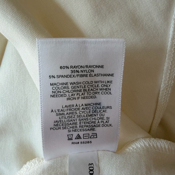 Express Off-White V-Neck One-Piece Bodysuit Size M - Picture 5 of 8